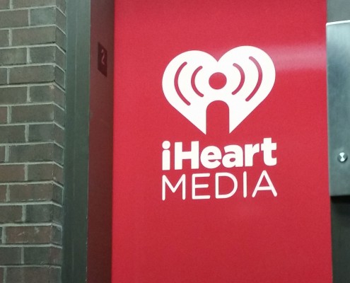 4_Signs_Corporate_Branding_I-Heart_Custom_Elevator_Door_Wrap