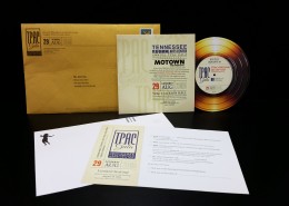 3_Mailing_Spot-UV_Die-Cut_Invitations
